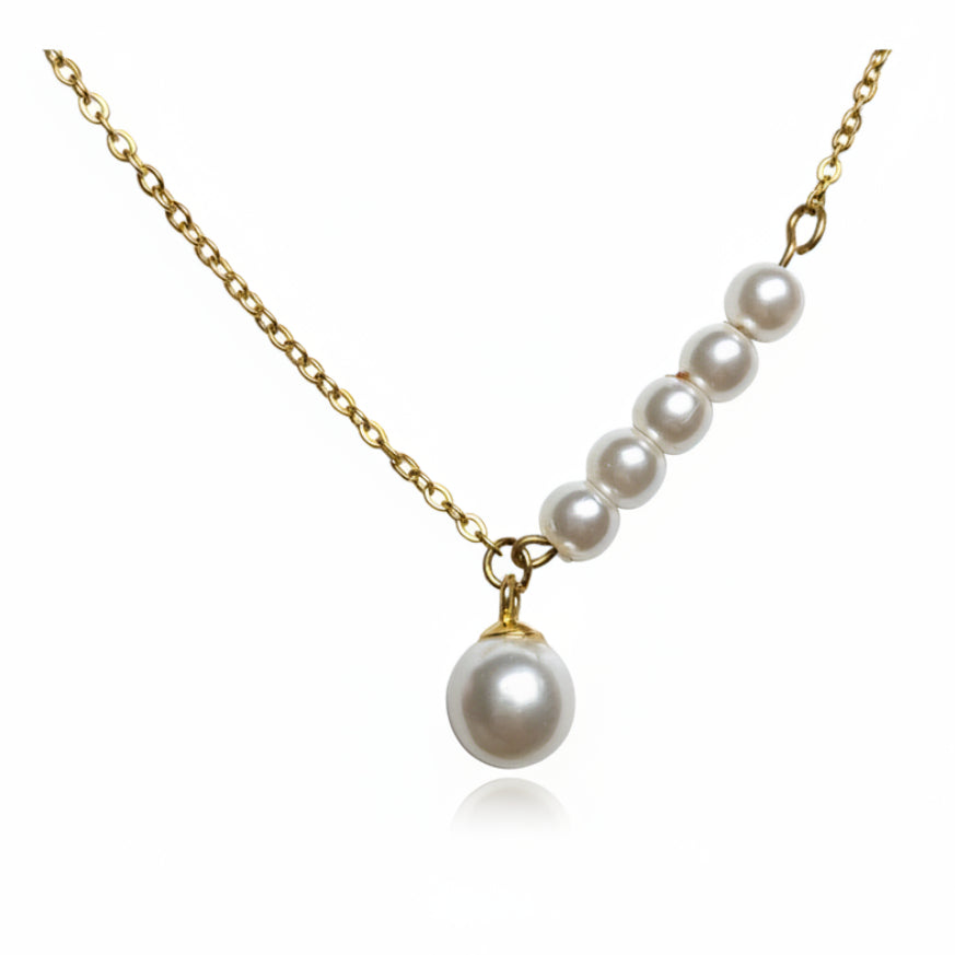 White Pearl Necklace